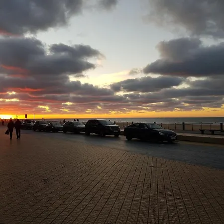 You, Me And The Sea - Seaview Groundfloor